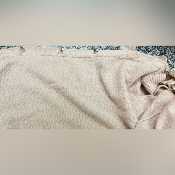 Banana Republic and Rue 21 Tank Bundle - Picture 8 of 9